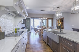 farmhouse kitchen